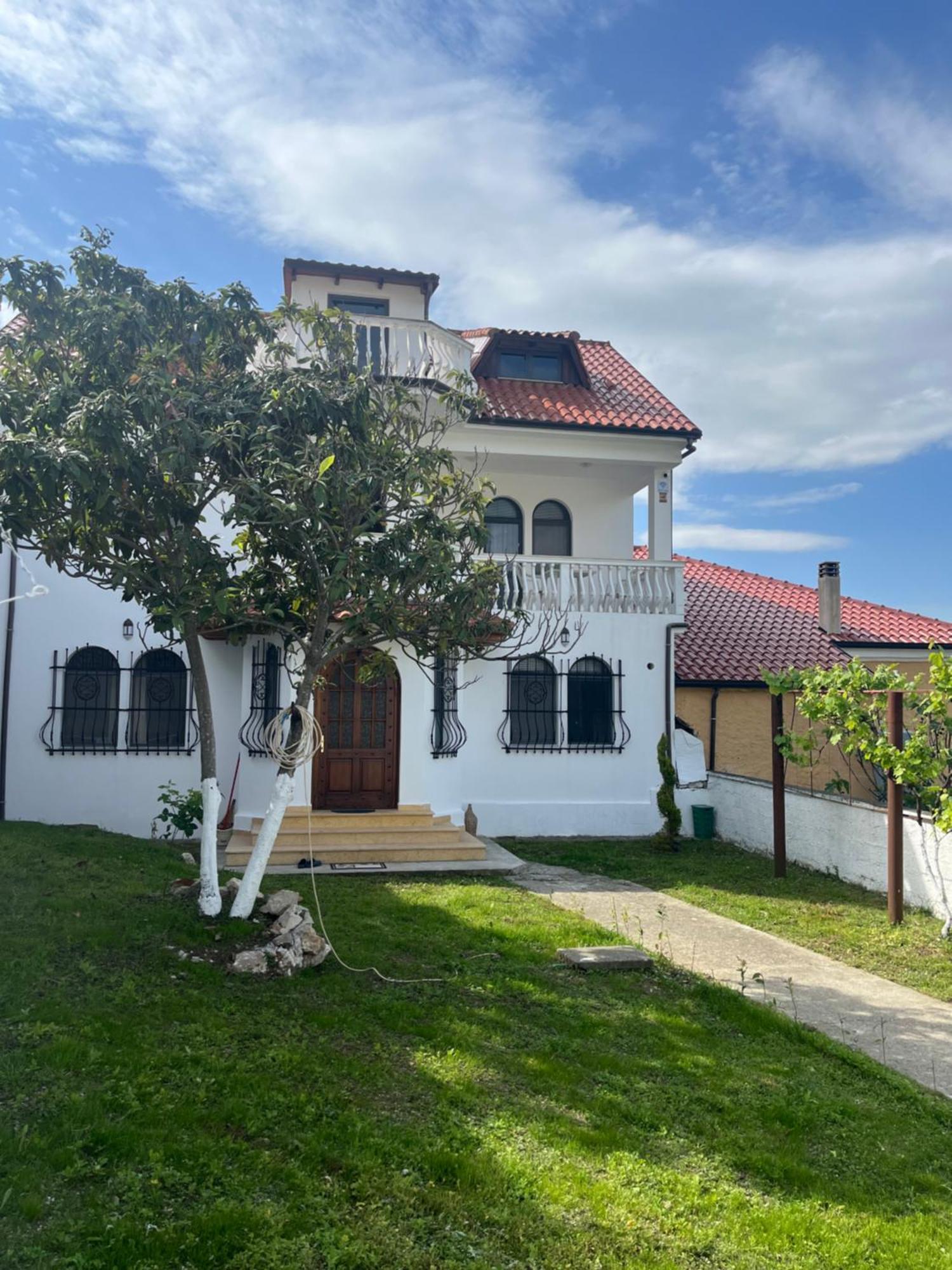 Vila Taga Guesthouse Krujë Exterior foto